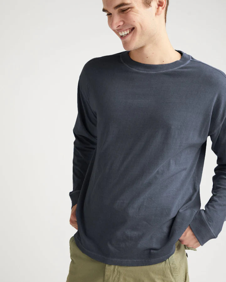 Relaxed Long Sleeve Tee