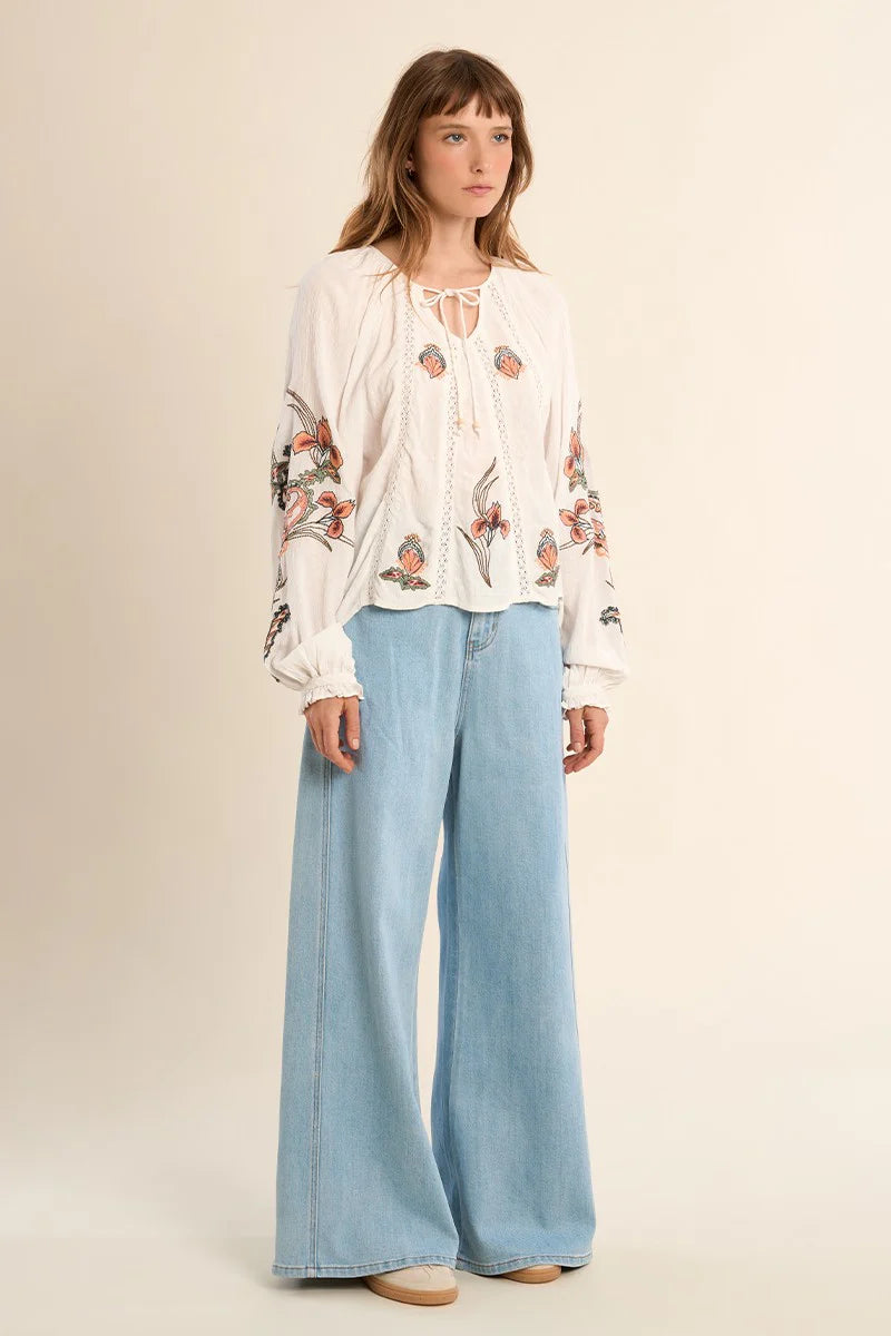 Willow's Floral Embroidery Blouse