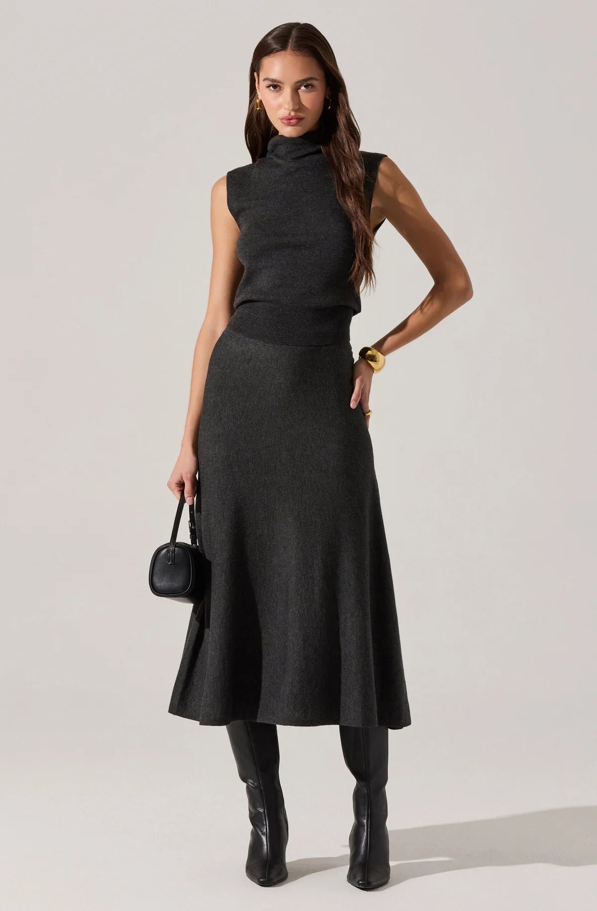 Deora Sleeveless Sweater Top