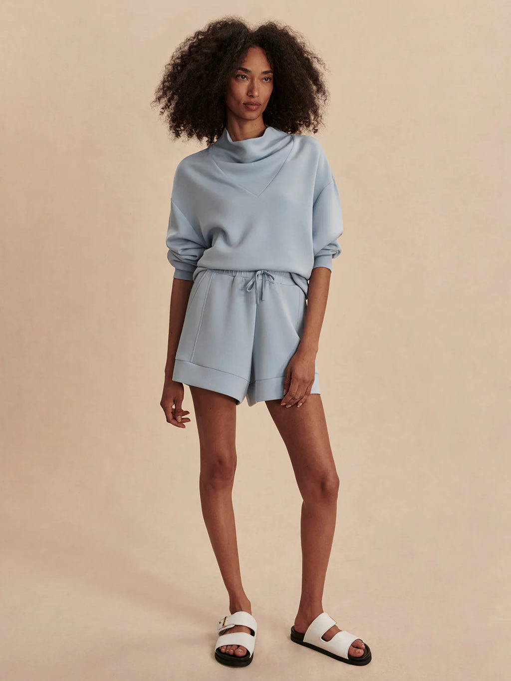 Atrium High Rise Short
