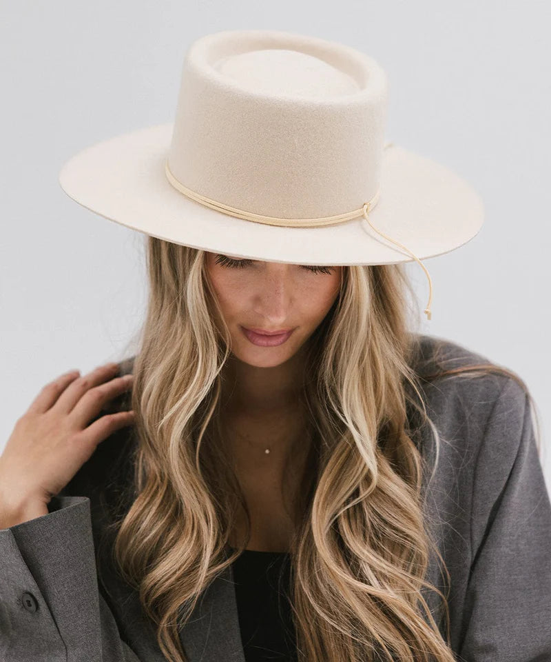 Maise Telescope Crown Hat