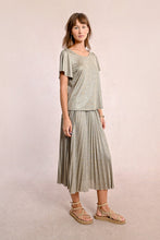 Load image into Gallery viewer, Olina Flutter Sleeve Top