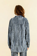 Load image into Gallery viewer, Jillian Velvet Button Up