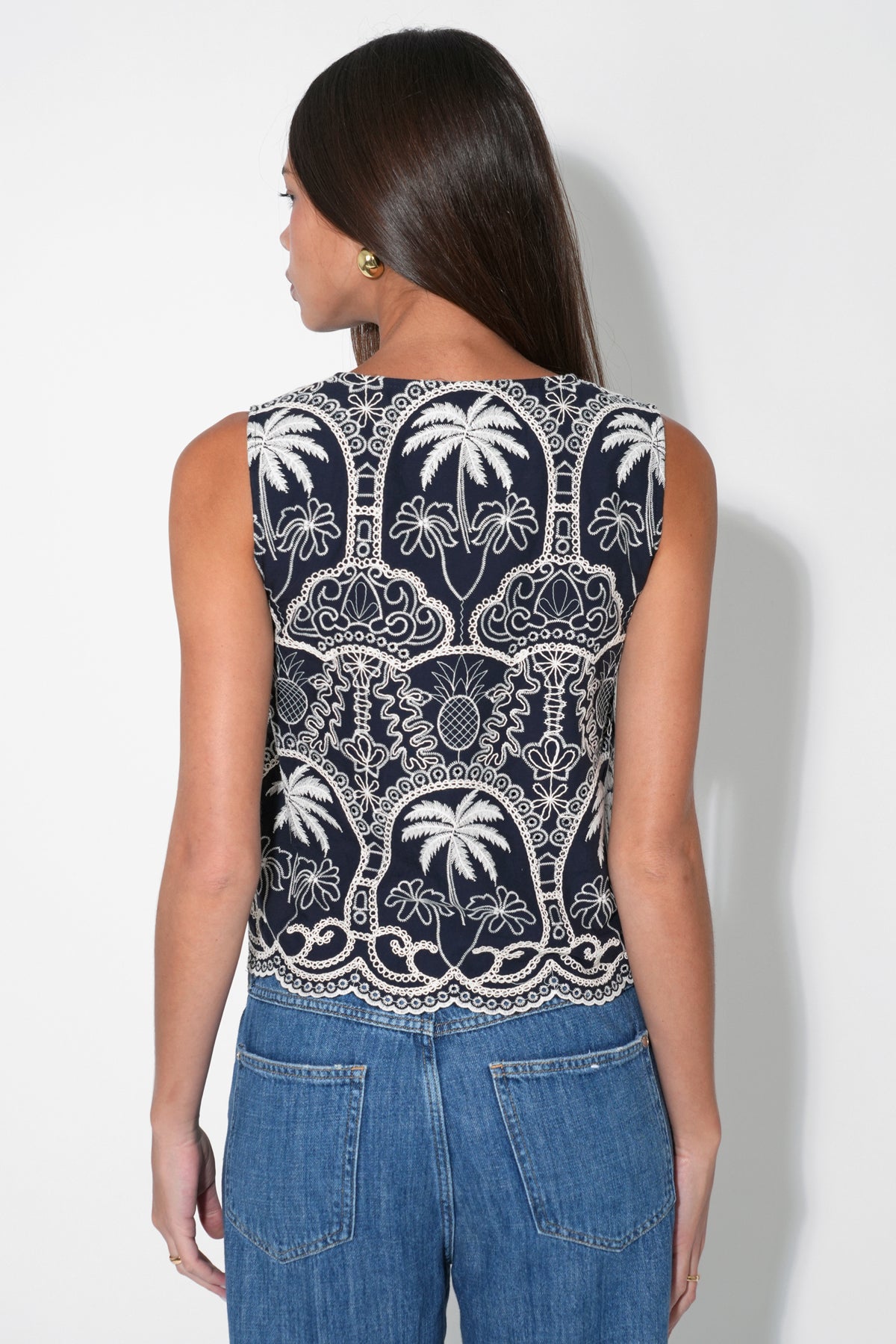 Katherine Scallop Embroidered Top