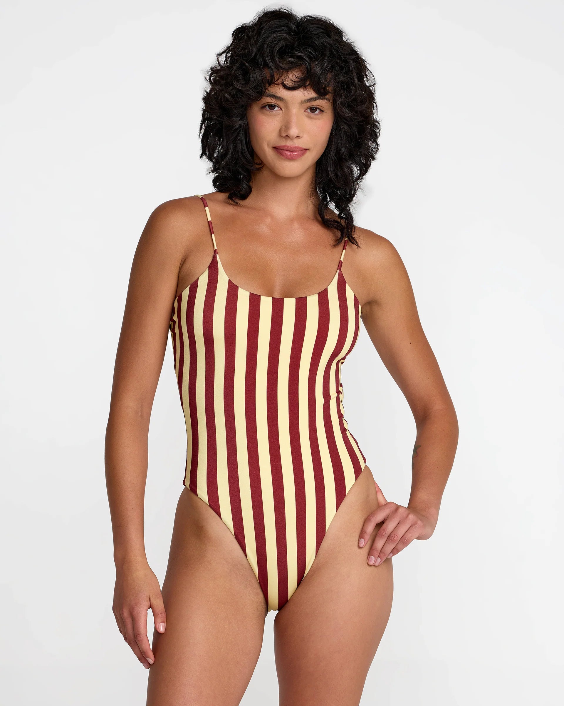 Leon Basic Scoop One Piece