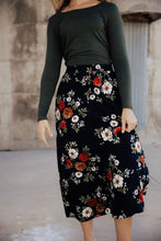 Load image into Gallery viewer, Black Floral Maxi Skirt