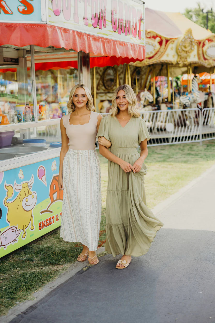 Taylor Fluttersleeve Maxi Dress