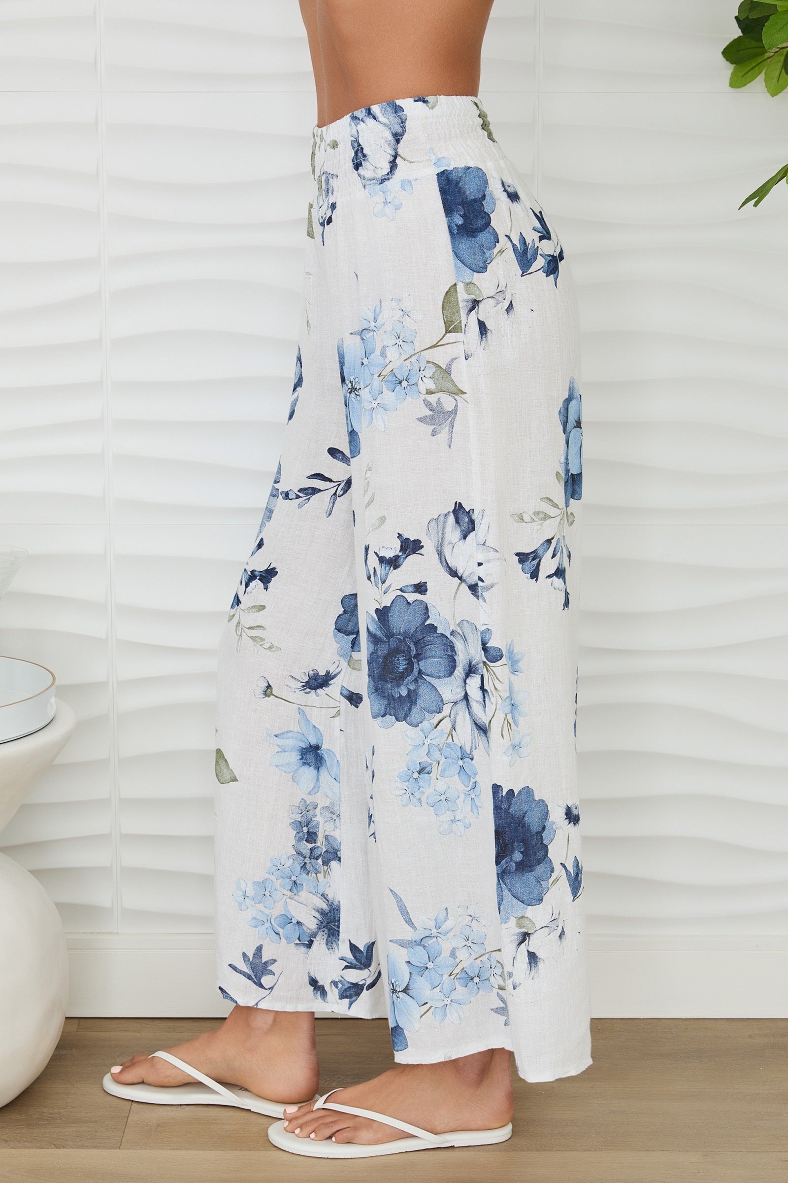 Gardenia Wide Leg Linen Pant