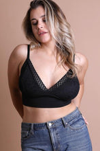 Load image into Gallery viewer, Loop Lace Padded Bra